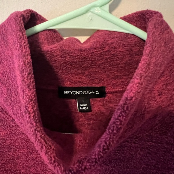 beyond yoga back east pullover heathered dark beet - Picture 4 of 5